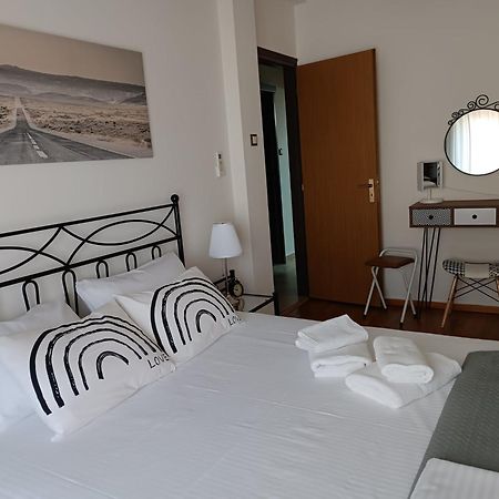 Cosy Apartment On Dragon Street Atena Exterior foto